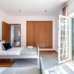 Feriehus In W Pool And Garden